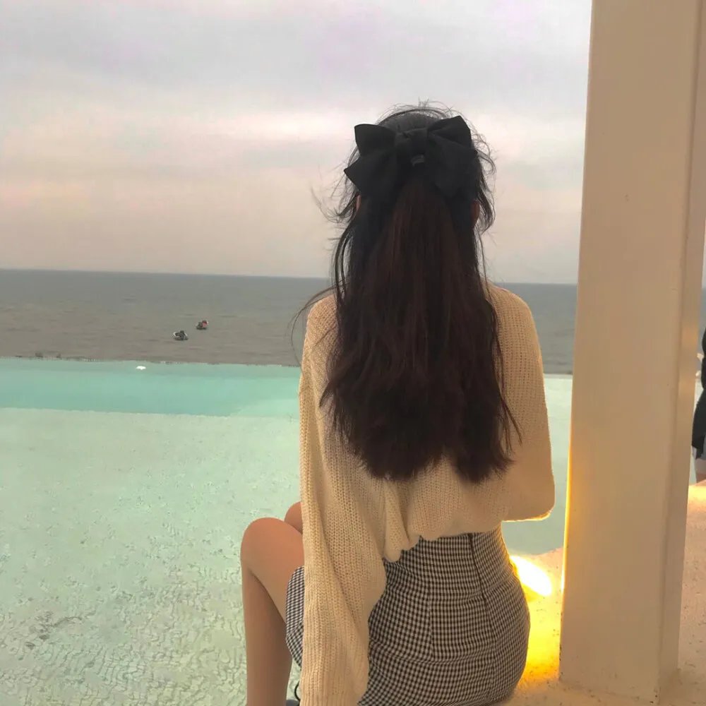 陪她一会儿